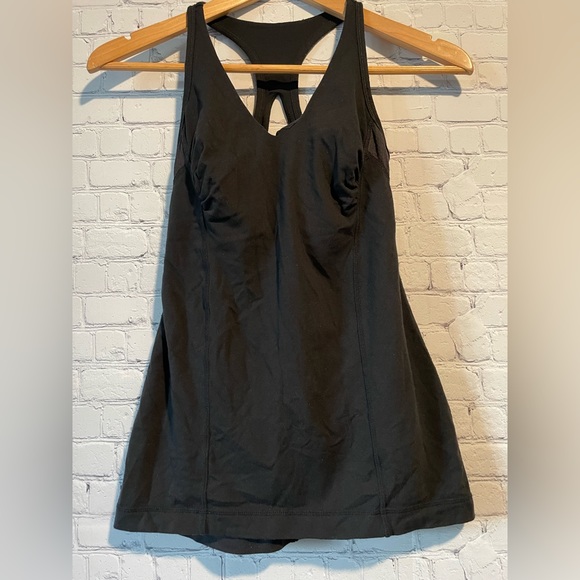Lululemon Tank with Built in Adjustable Bra - Picture 5 of 15